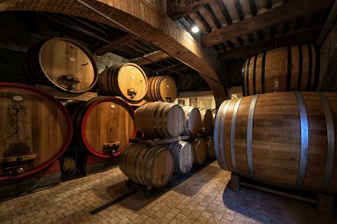 1-Hour Experience with Brunello. Visit to the Vineyard and Cellar - The tasting moves from simple red to Brunello Riserva