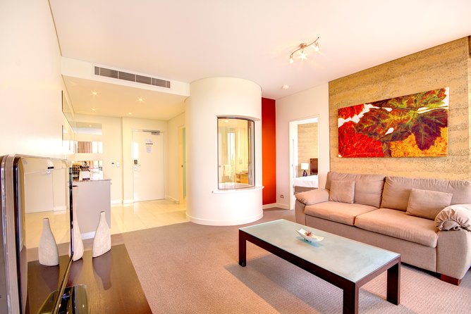 2-Day Yarra Valley Wine Tour with Luxury Vineyard Resort Stay - Balgownie Estate provides the overnight base