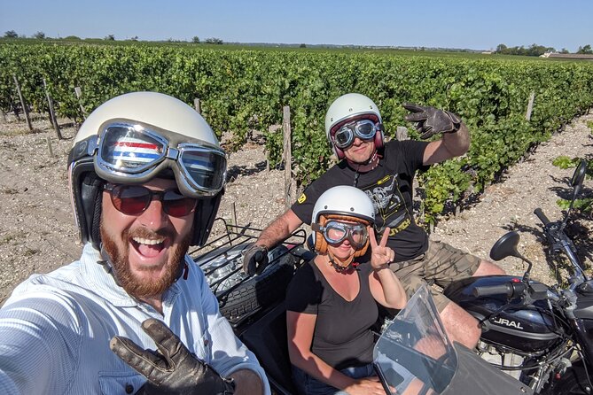 2 in 1 - Visit of Bordeaux and excursion in a vineyard - Starting at Place de la Bourse