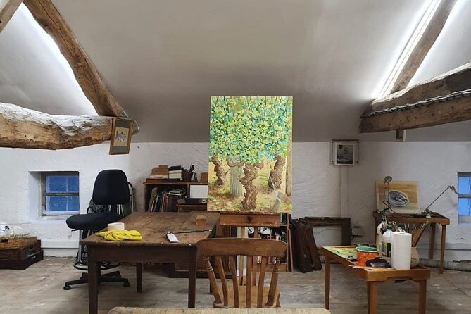 3-Hour Private Painting tuition in a beautiful Cognac vineyard - What the private format means for your group