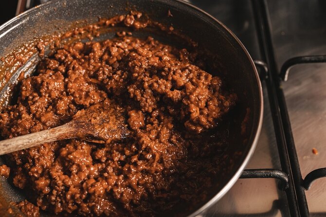 A Brunello Cooking Class with Vineyards View Winery - Eating your own meal with Brunello
