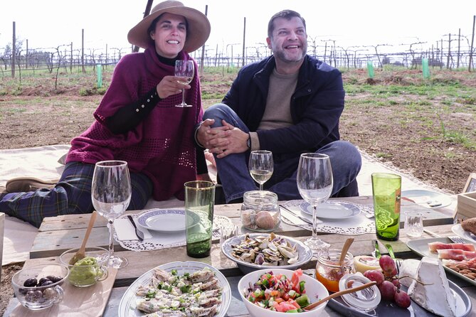 Algarve Romantic Vineyard Picnic in Carvoeiro - Pickup times and the best base for this tour