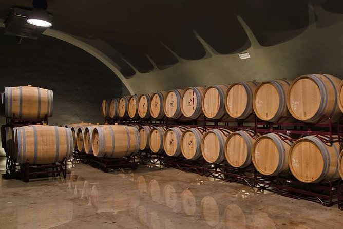 Algarve Wine Tour of Two Wine Estates - Six tastings, with premium options available