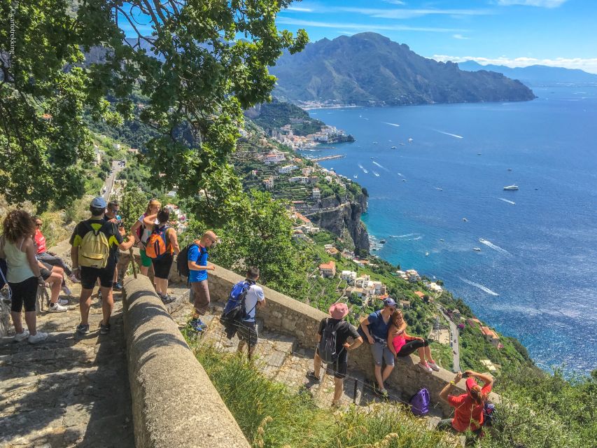 Amalfi: Walking tour between Furore vertical Vineyards - The upper Fiordo di Furore