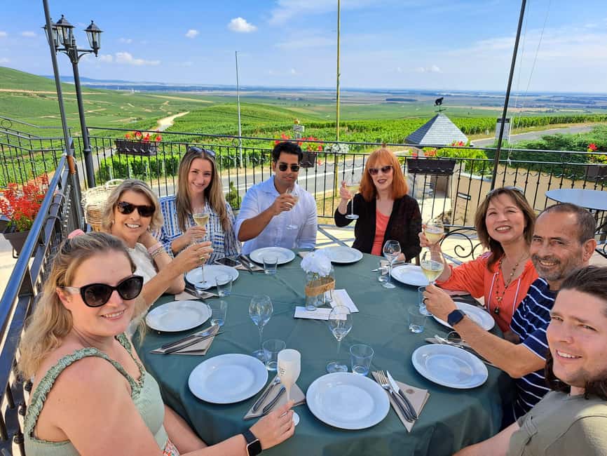 Authentic Champagne Tour: 3 vineyards, 10 Tastings & Lunch - Leaving Paris for the Champagne Country