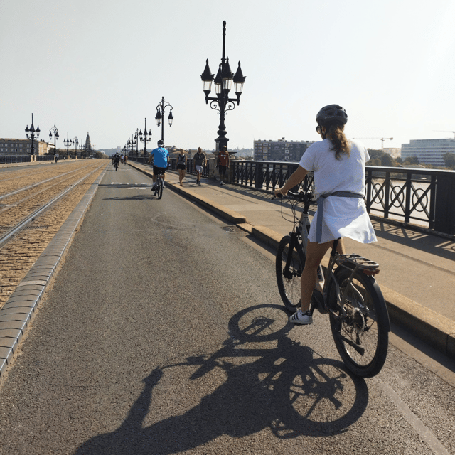 Bordeaux by Gravel Bike : Historic center & vineyards - Who should book this experience?