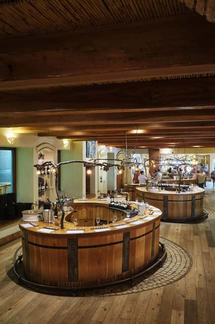 Cape Wineland 3 Award Winning Vineyards - What to wear and how to pace yourself