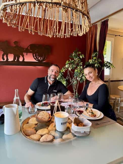 Châteauneuf du Pape: Visit the Alain Jaume vineyards and enjoy a gourmet meal - Who will enjoy this experience most