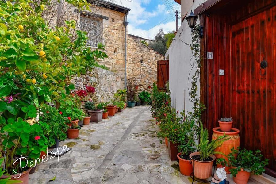 Delightful wine route: Omodos, Arsos Village & Wine Tasting - Why Arsos Makes a Good First Stop