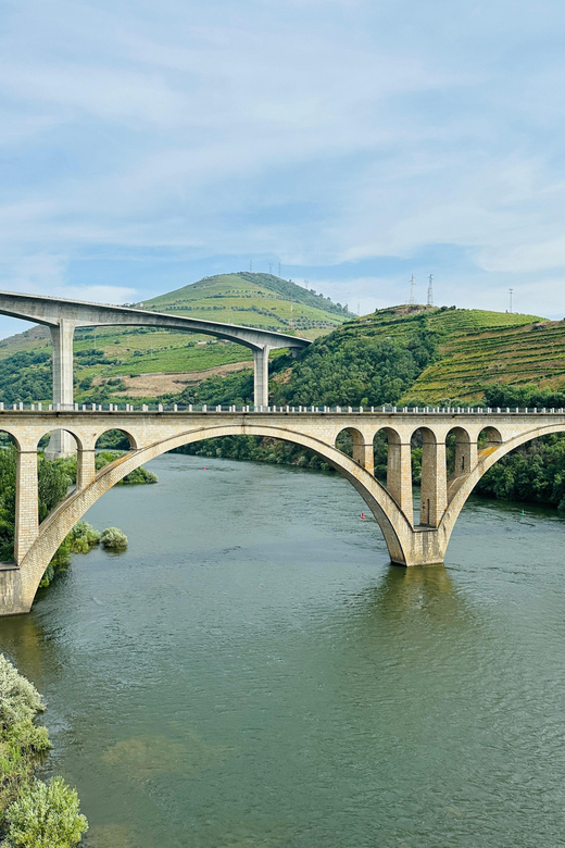 Douro Valley: 4 Cities, Wine&History - Private All-Inclusive - Who will enjoy this private Douro day?