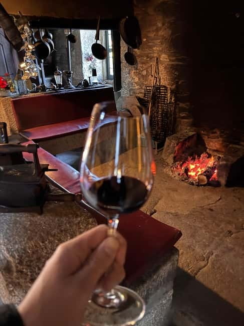 Douro Valley: Private 4wd Tour, Winery Visit, Boat & Lunch - Learning how Douro wine is made