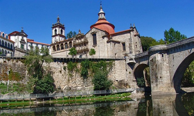 Douro Valley Private Day Trip from Lisbon: Vineyards & River View - What the $571.88 price includes
