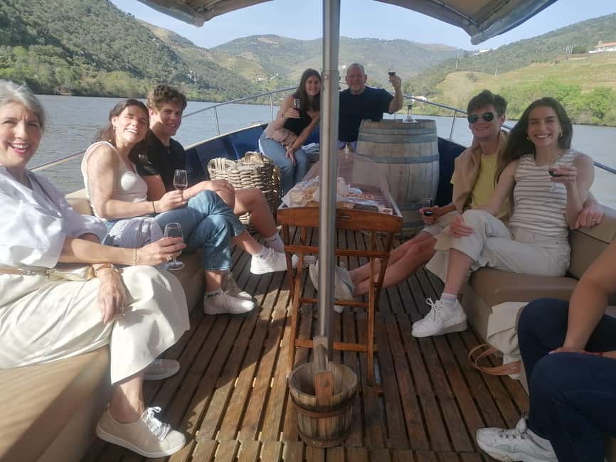Douro Valley Sunset: 1 Winery visit & 1-h Boat Tour - Pinhão, the Valley’s Riverside Center