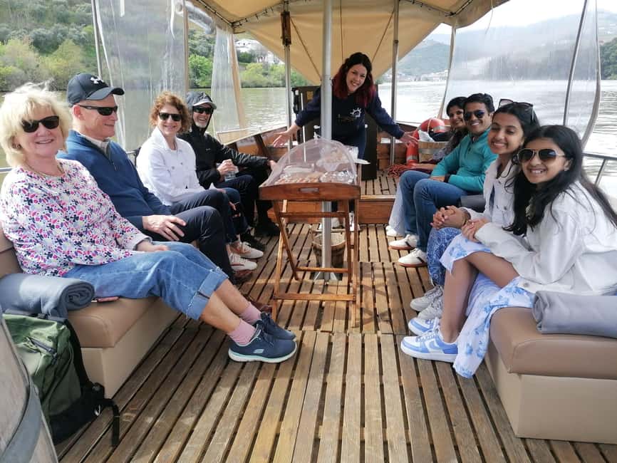 Douro Valley Sunset: 1 Winery visit & 1-h Boat Tour - One Hour on a Private Douro Boat