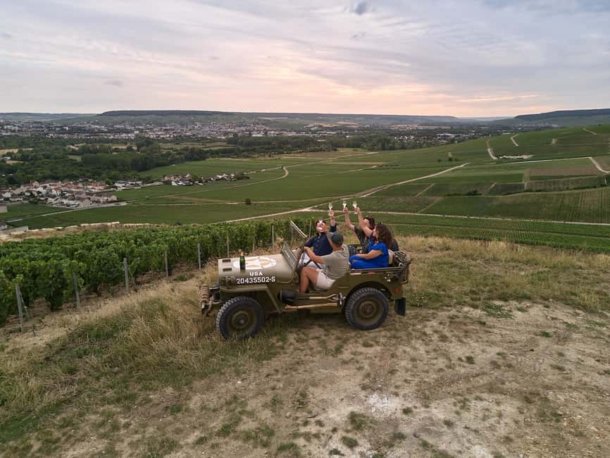 Epernay: Jeep tour of the vineyards with tasting and visits - Learning how Champagne begins among the vines