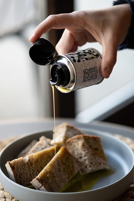 Frascati: 3-Hour Wine and Oil Tasting with Lunch/Dinner - Welcome refreshments and the first 20 minutes