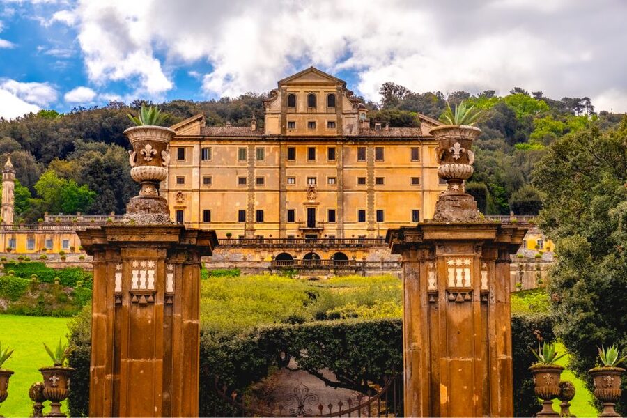 Frascati Private Tour w/ Lunch & Wine Tasting in a Vineyard - What you actually taste at the winery