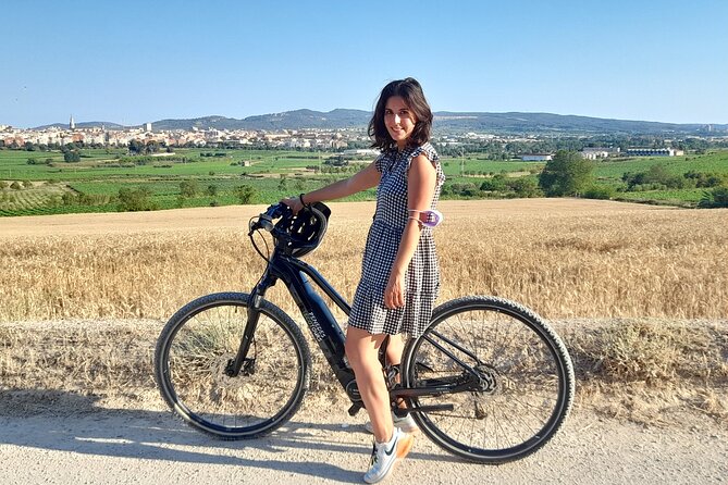 From Barcelona: E-Bike Tour in the vineyards with 2 Wineries - What makes this Penedès e-bike day special