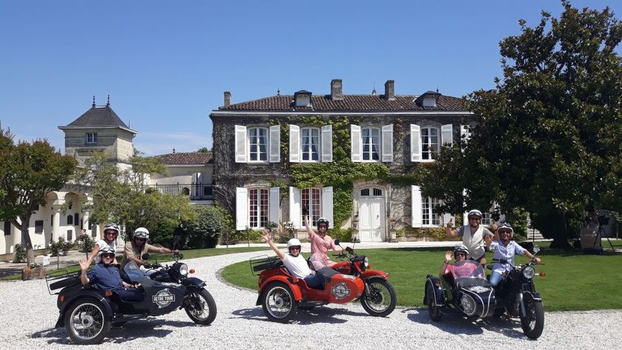 From Bordeaux: Médoc Vineyard and Chateau Tour by Sidecar - Inside the chateau: one hour of wine and place