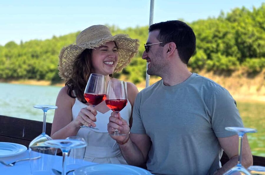 From Durrës: Albanian Wine Tasting with Vineyard & Boat Tour - Why this Durrës wine tour works well