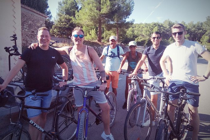 From Sitges: Bike Tour and Winery Visit with Free Hotel Pick Up. - Who should book this experience?