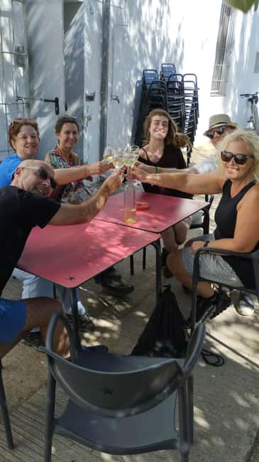 From Sitges: Cycling Tour with Winery visit and Tasting - Two hours among the vineyards