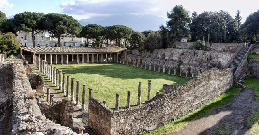 From Sorrento: Skip-the-Line Pompeii Tour and Vineyard Lunch - Leaving Sorrento for Pompeii