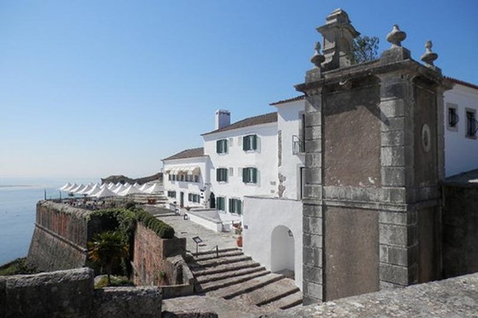 Full Day Private Tour - Arrábida Beaches and Azeitão Wine Region - Cristo Rei closes the day with a Lisbon-facing view