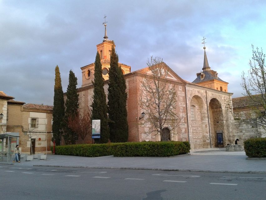 Half-Day Trip from Madrid: Alcalá de Henares & Winery Visit - Walking through Cervantes’ Alcalá