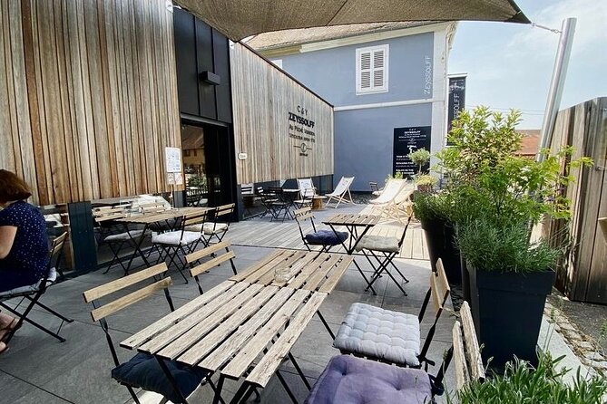 Immersive winery visit, tasting and picnic cart - Eating on the terrace or in the cellar