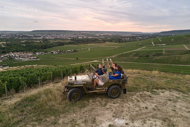 Jeep tour in the Champagne Vineyard with tasting - Why this Jeep tour gives you more than a vineyard drive