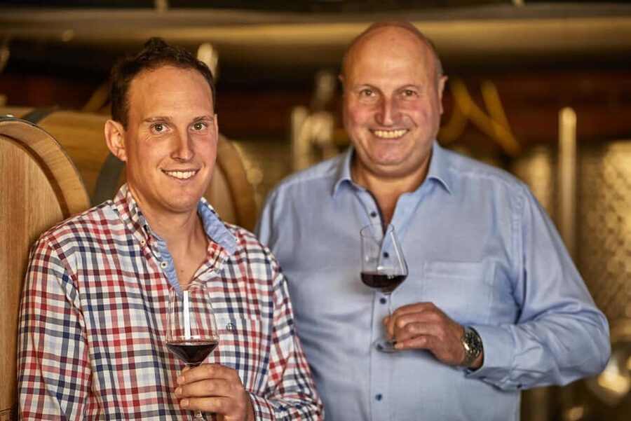 Kröv/Gut Hermes: Wine tour & tasting through vineyard, winery & champagne factory - Two Hours With Nine Wines