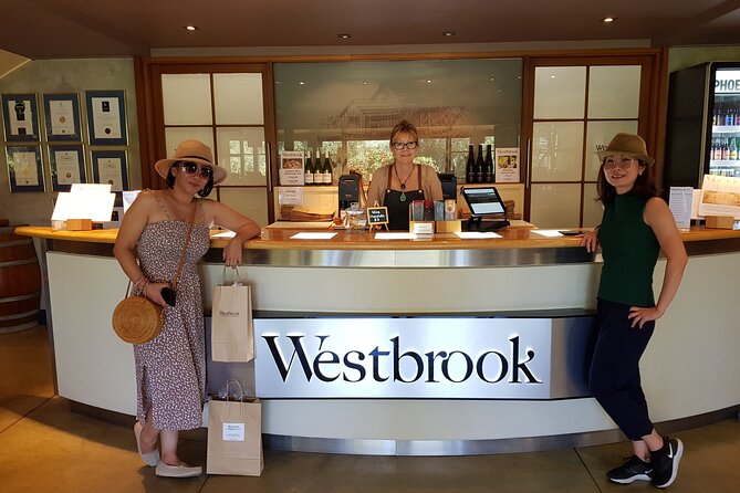 Kumeu Wine Region Shuttle from Auckland - The guide can shape the whole half-day