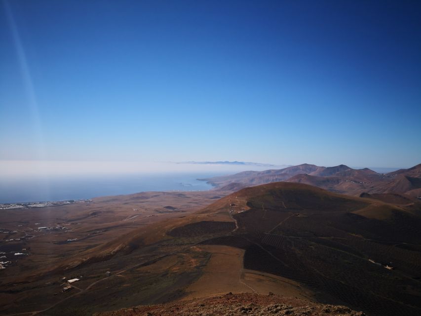 Lanzarote: La Geria Vineyards Hiking Tour - Meeting at Bodega Rubicón at 9:30