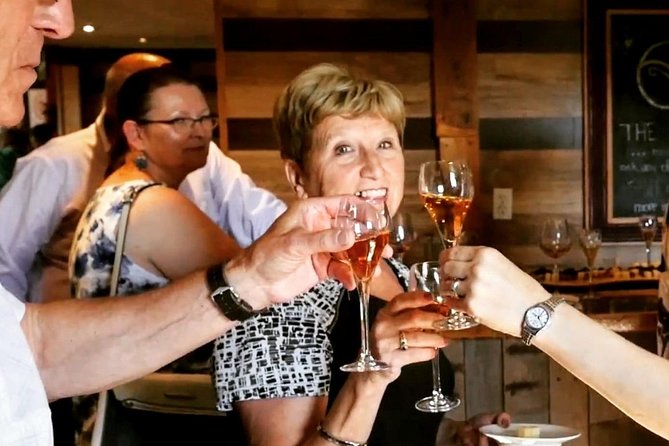 Lunch in the Vineyard: A Scenic Niagara Wine Tour Experience - Queenston Mile Vineyard, views with your final pours