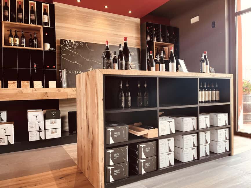 LUNCH IN VERONA: LIGHT LUNCH AMONG THE VINEYARDS AND IN THE WINERY - The food is more than a side dish