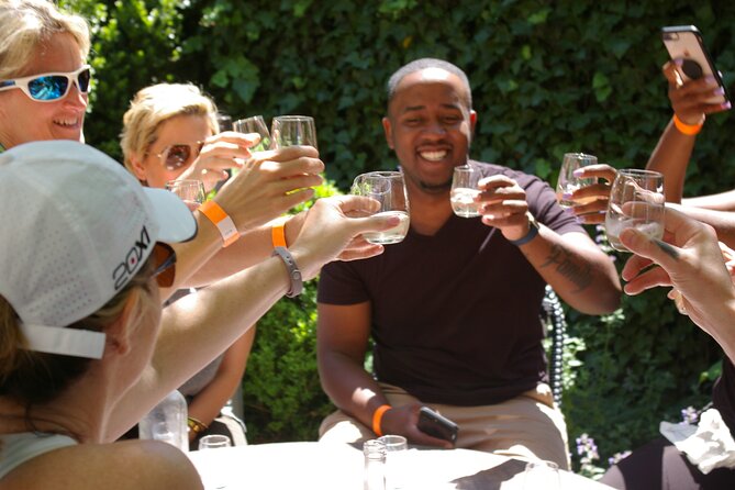 Mattituck New York Guided Farm and Wine Country Bike Tour - Photos, music, and the social side of the day