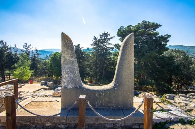 Minoan Path: Knossos Palace, Winery Visit, Lunch at Archanes - Who will enjoy this outing most?