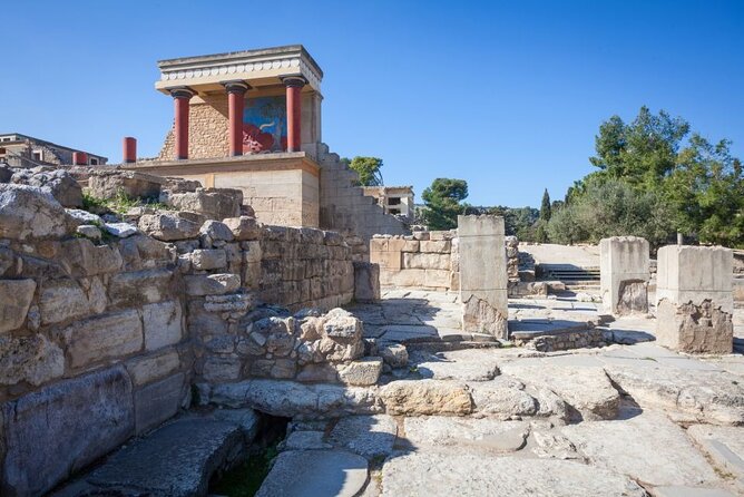 Minoan Path: Knossos Palace, Winery Visit, Lunch at Archanes - Who will enjoy this tour most