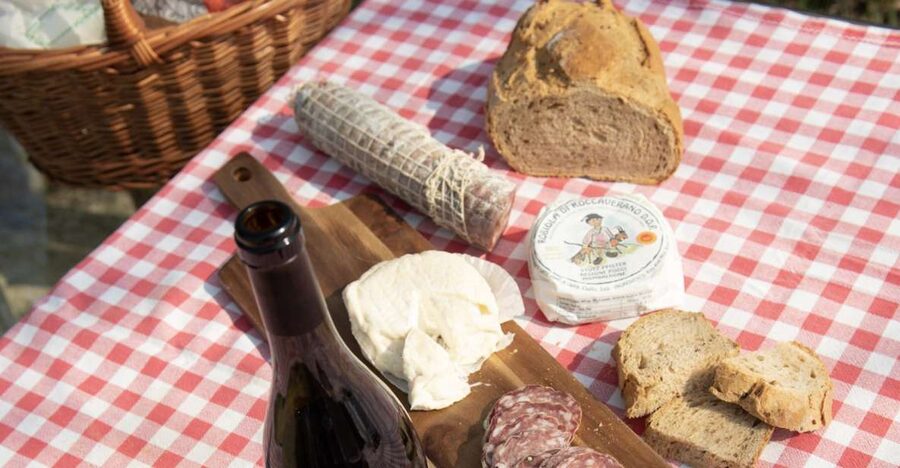 Monferrato: Wine Tour & Picnic in the Vineyards - Arriving at Tenuta Garetto in Agliano Terme