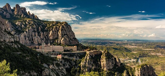 Montserrat,Vineyard, Wine Tasting Small Group Tour & Hotel Pickup - Why Pair Montserrat With Penedès Cava?