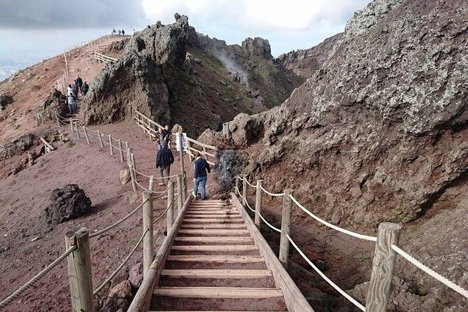 Mt Vesuvius with Winery Visit - Wine, food, and the personal touches