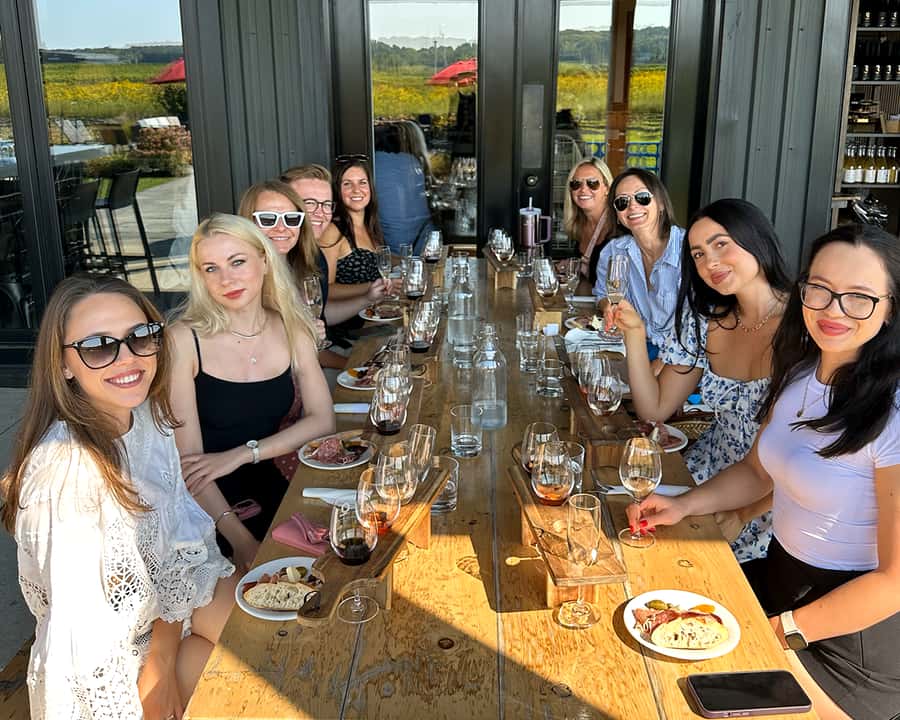 Niagara: Lunch in the Vineyard Experience - The guide can make or break the day
