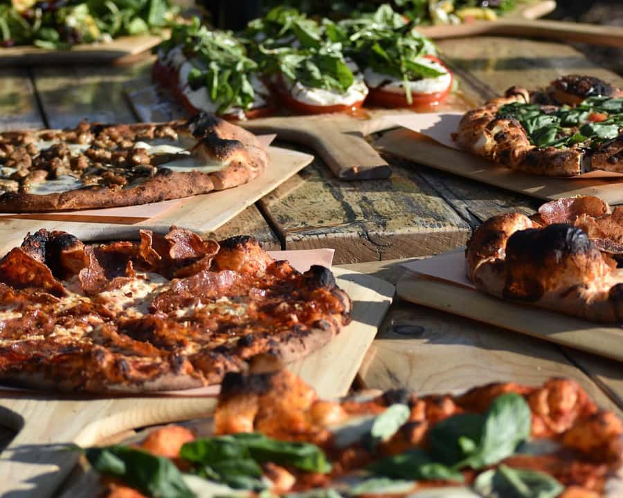 Niagara: Lunch in the Vineyard Experience - Who should book this experience?
