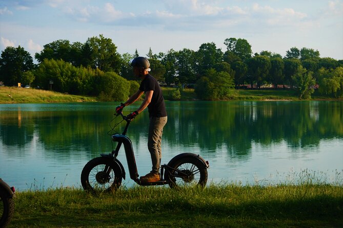 Off-road scooter outing between lakes and Pessac-Léognan vineyards - Why this ride works as a Bordeaux side trip
