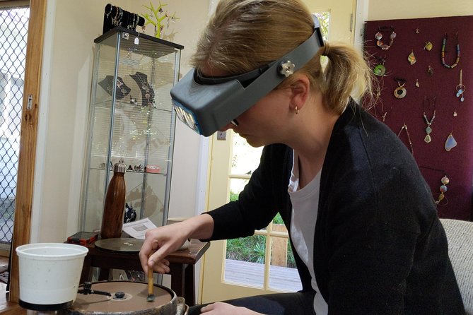 Opal polishing workshops in beautiful Mudgee wine country - Five things to know before you book