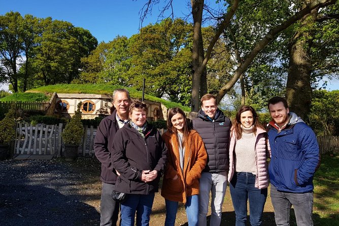 Owners vineyard tour and tasting at Oastbrook - Understanding English wine from grape to bottle