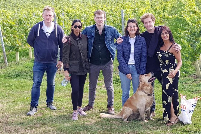 Owners vineyard tour and tasting at Oastbrook - Walking the vines with America