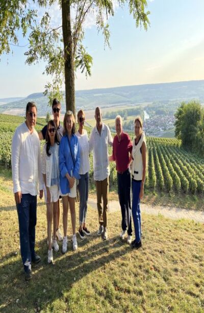 Private Epernay Trip with Champagne Vineyard Tastings