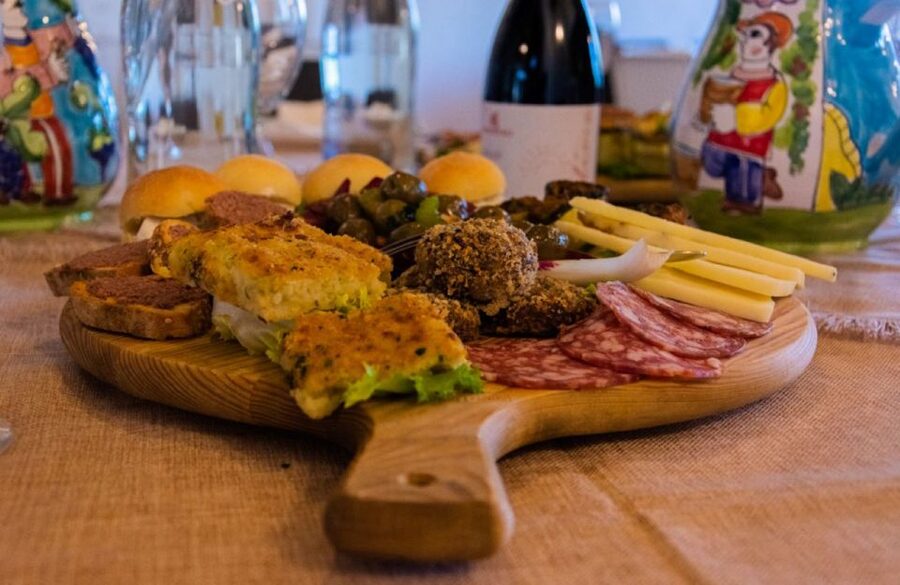 Partinico: Historic Sicilian Vineyard & Wine Tasting Tour - A historic farm outside Palermo